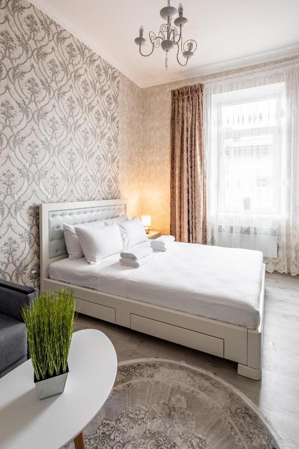 Alfa Apartments Krekhivska 11 Lviv Kültér fotó